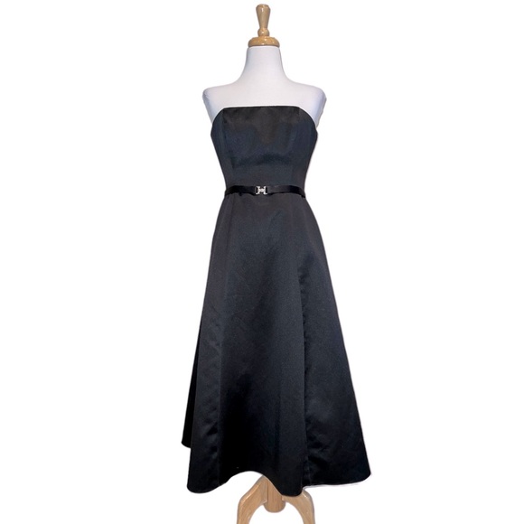 Michelangelo Dresses & Skirts - Michelangelo Strapless Fit and Flare Long Dress Black Size 4